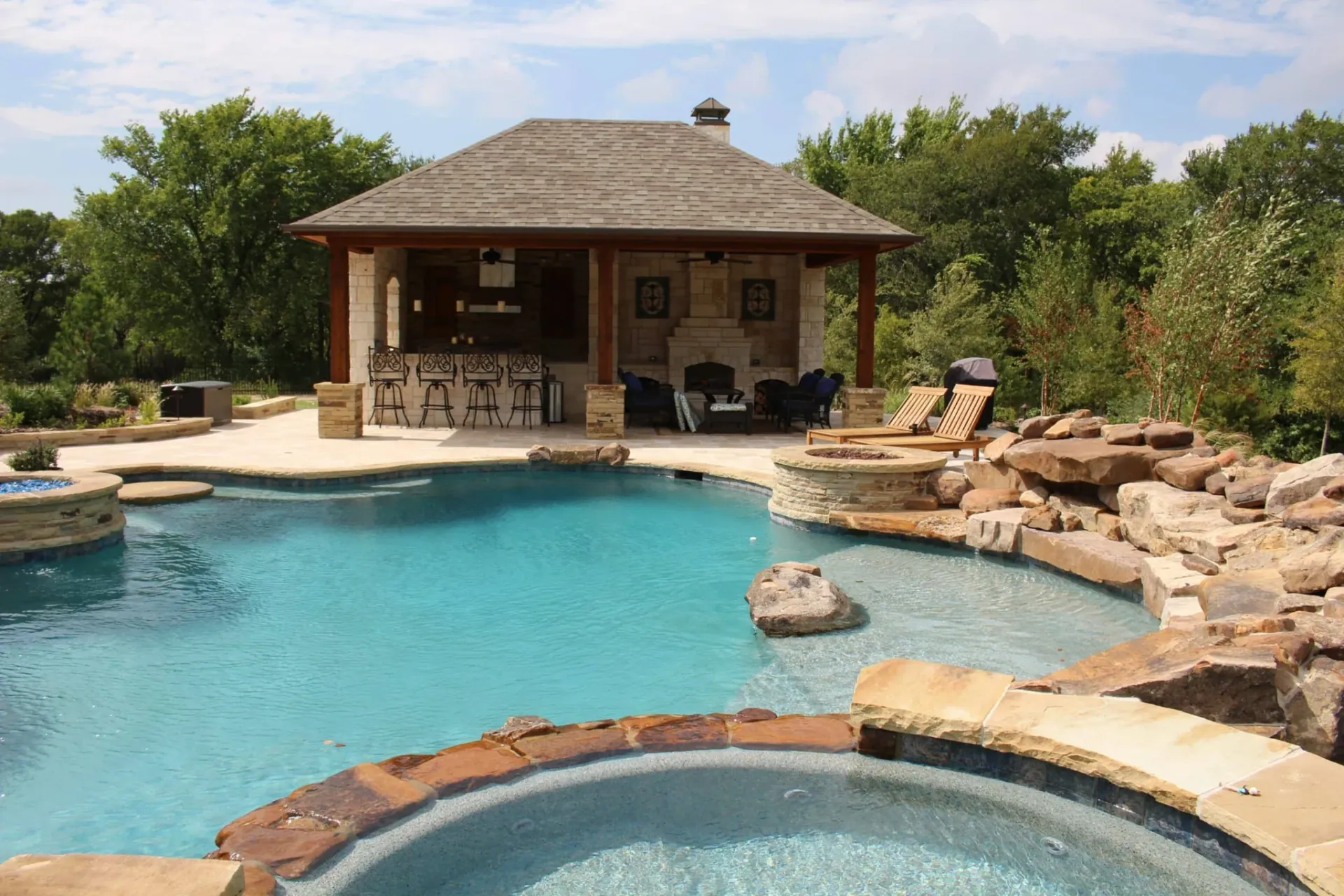 Cabana & Landscape — image 4