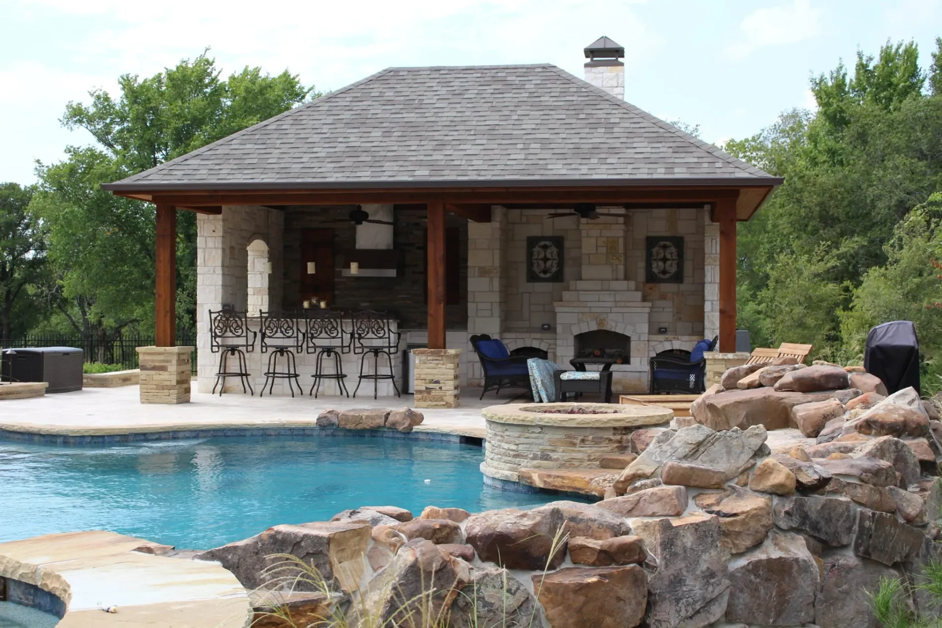 Cabana & Landscape — image 5