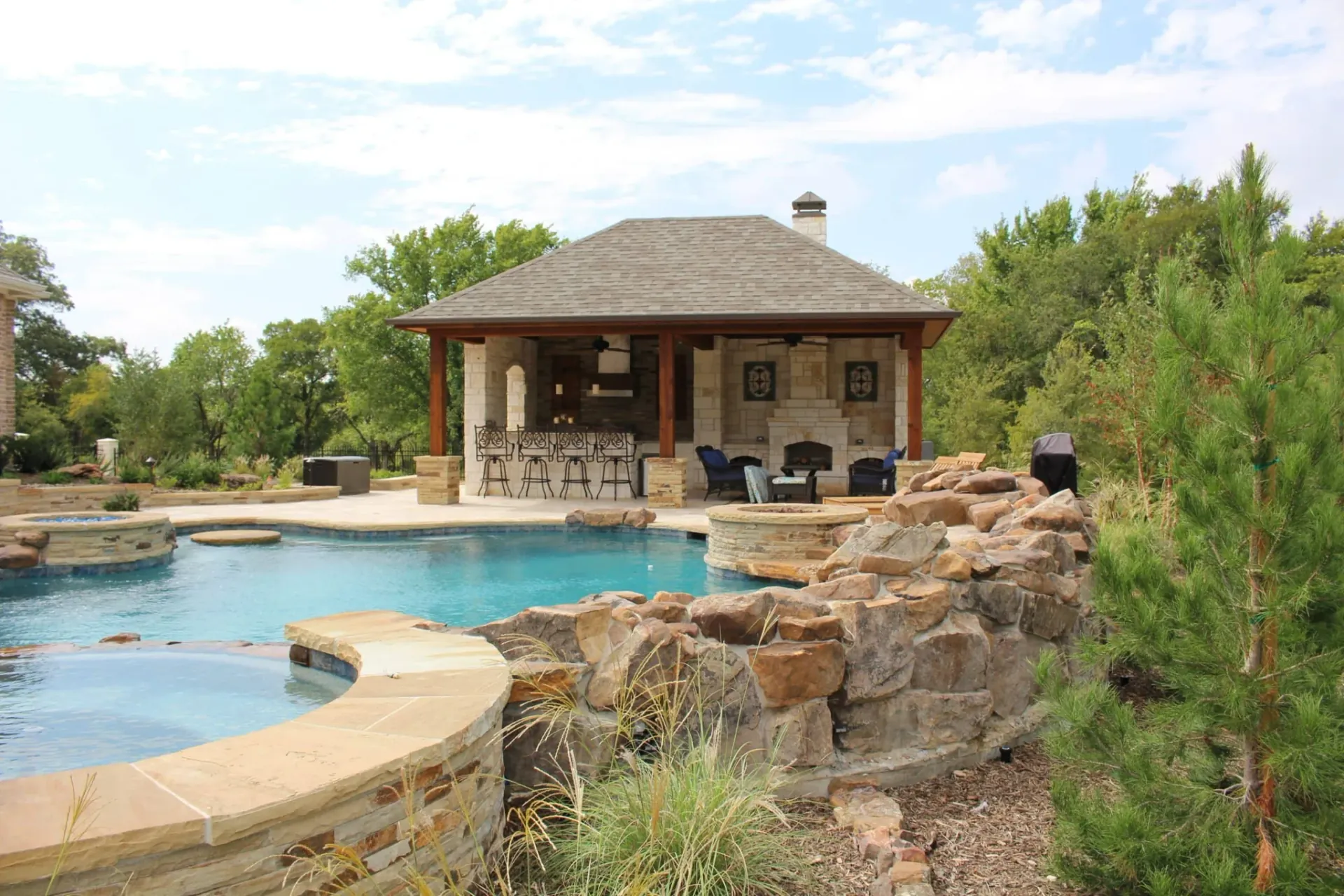 Cabana & Landscape — image 6