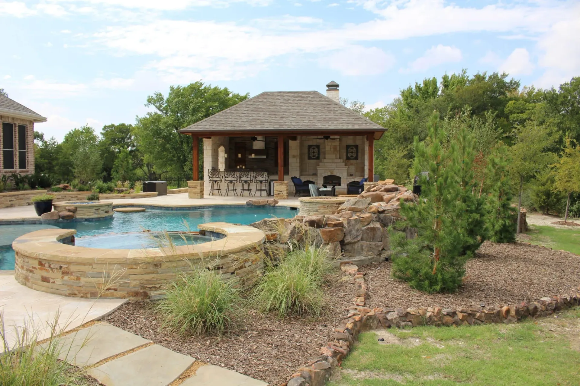 Cabana & Landscape — image 8