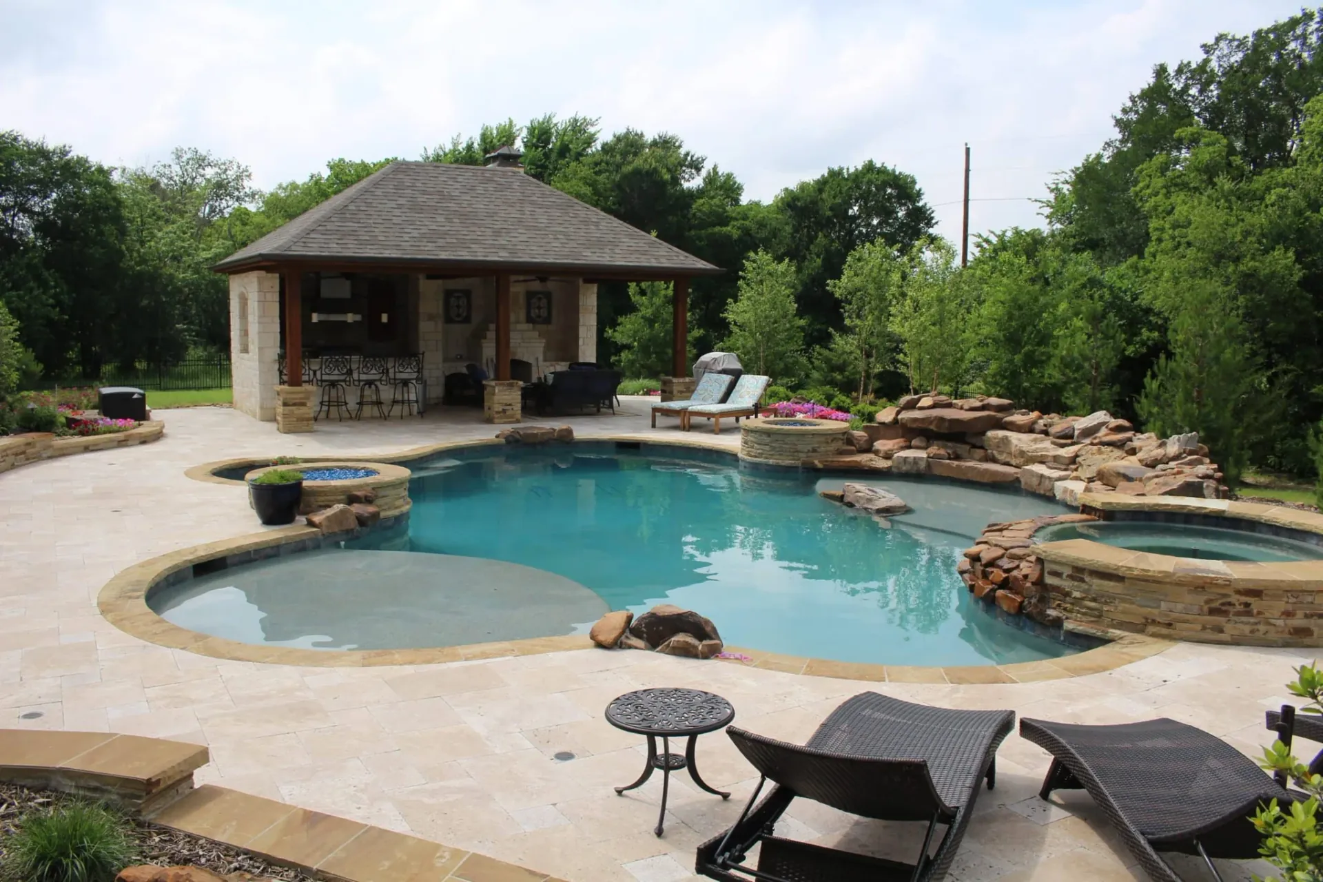 Cabana & Landscape — image 17