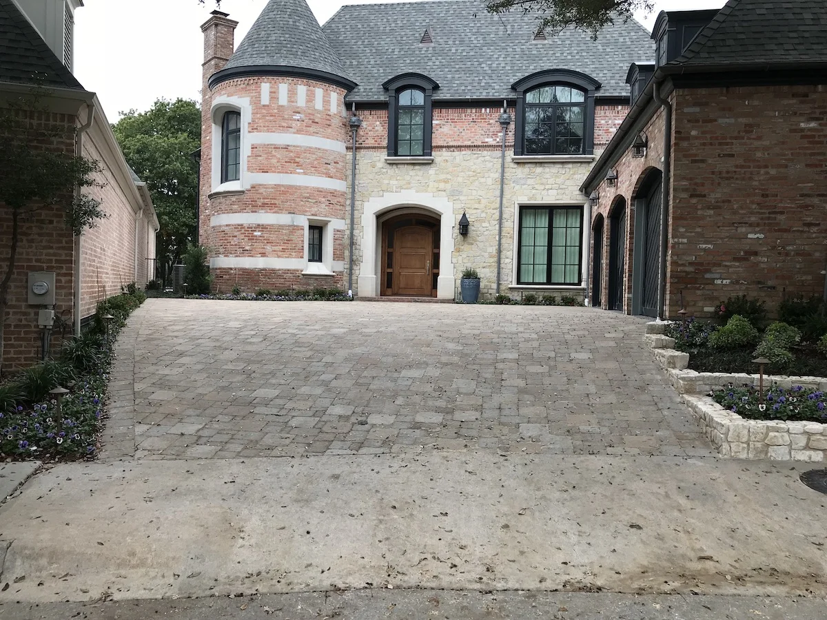 North Dallas Full Landscape Project — image 38