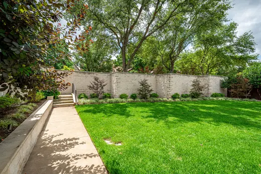 Landscaping in Lakewood, TX