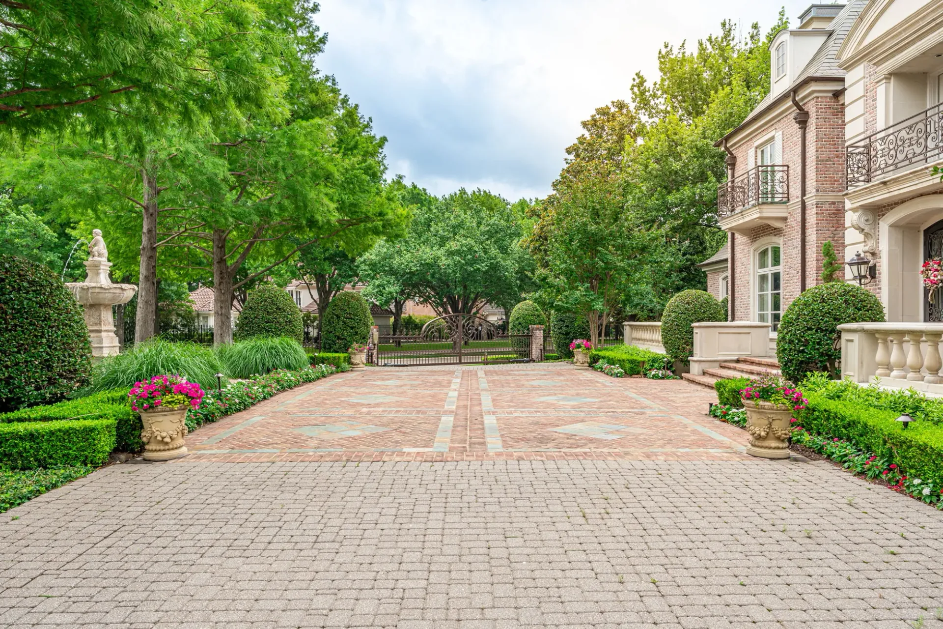 How Landscape Design and Installation Can Boost Home Value in Dallas Neighborhoods