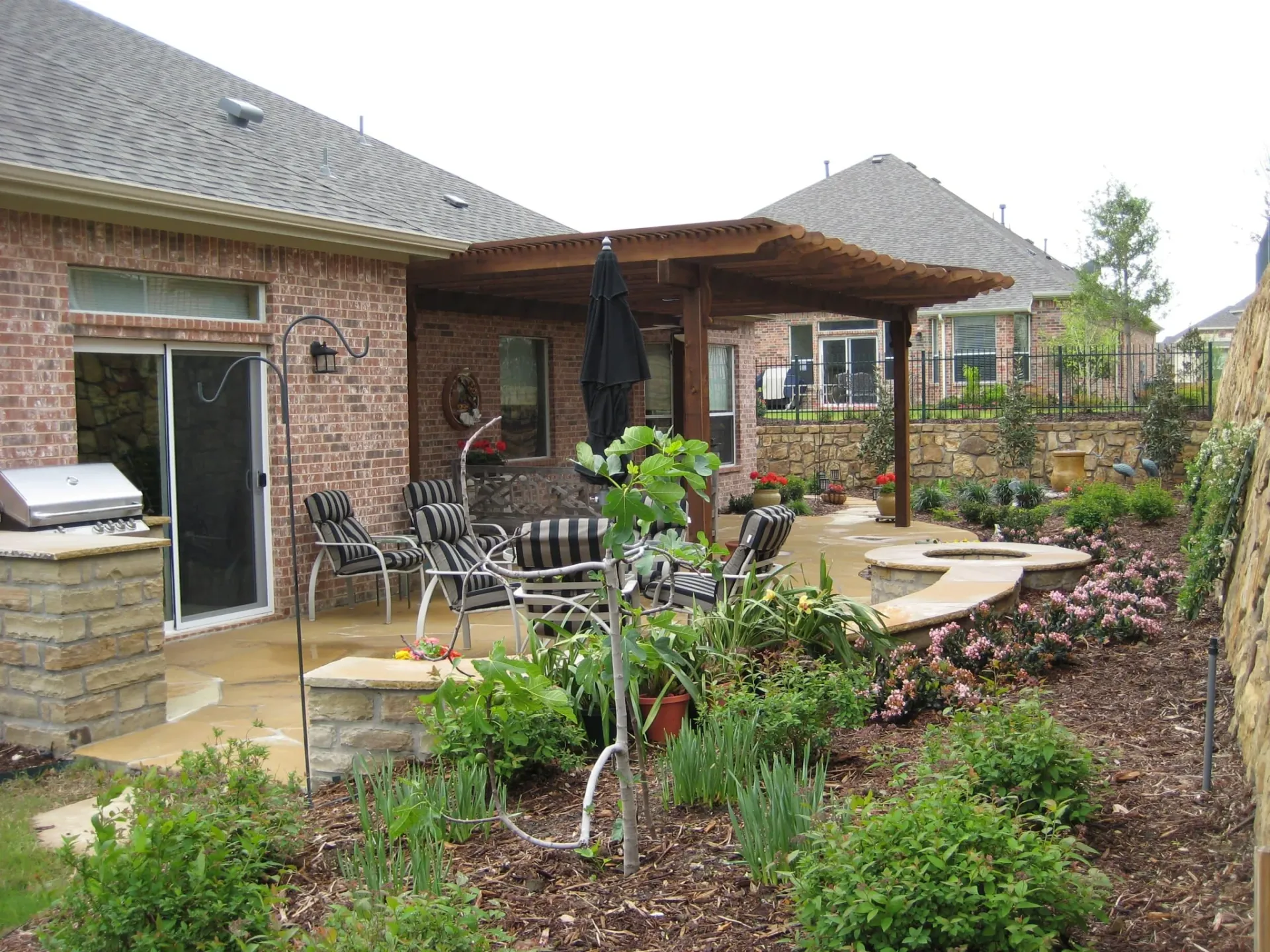 Frisco Lakes Backyard — image 2