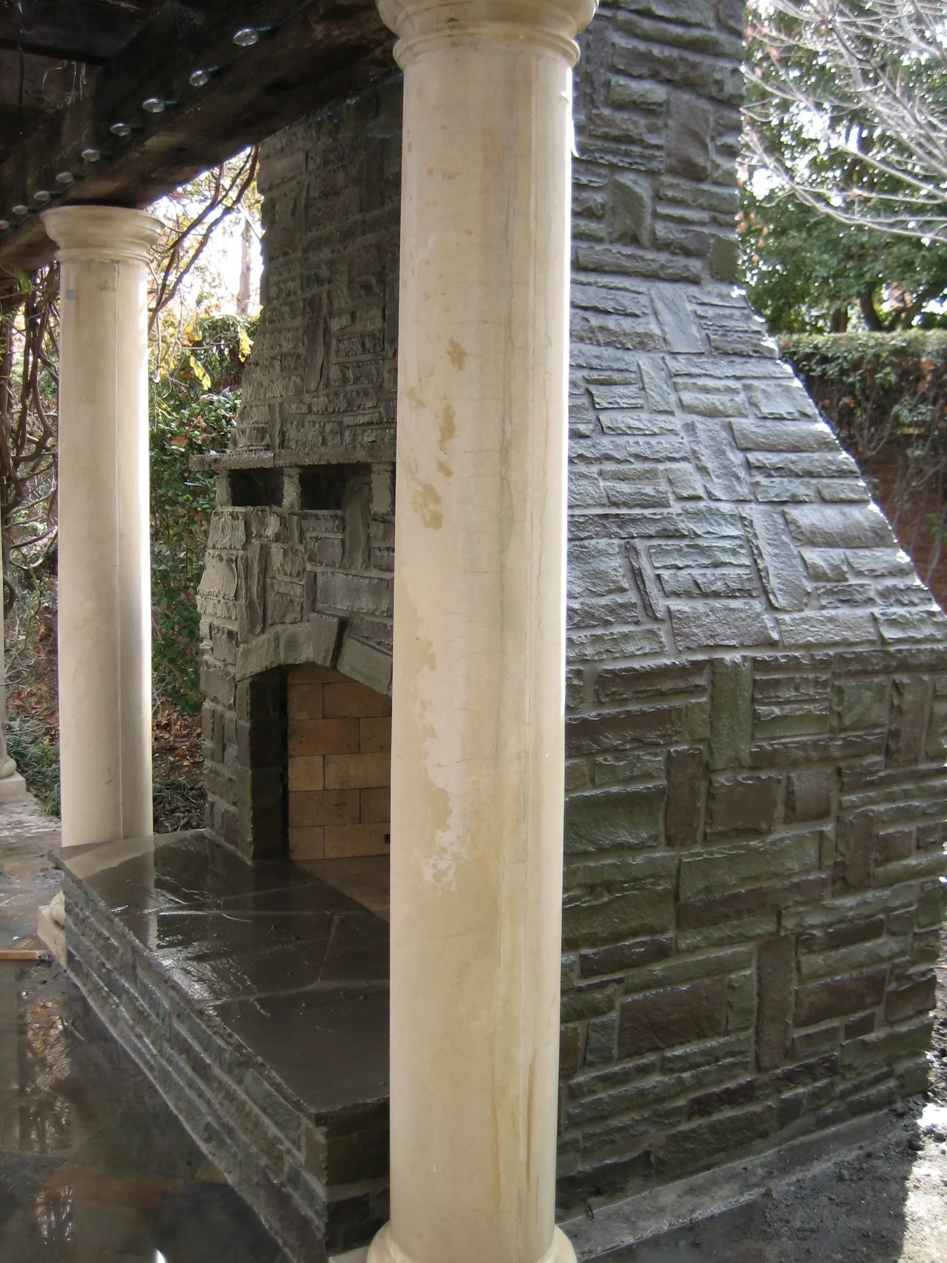 Fireplace — image 3