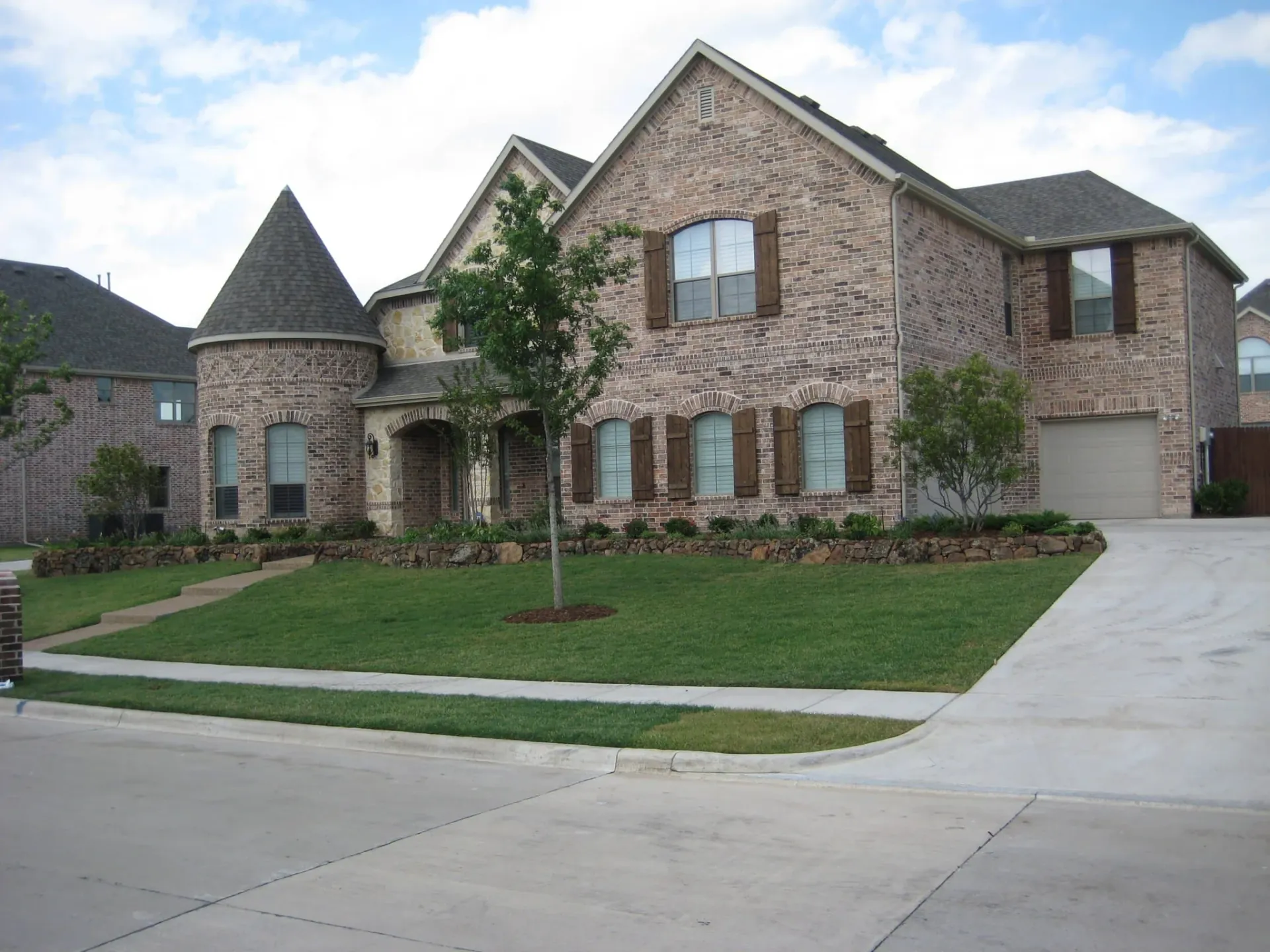 Front & Backyard Landscape — image 9