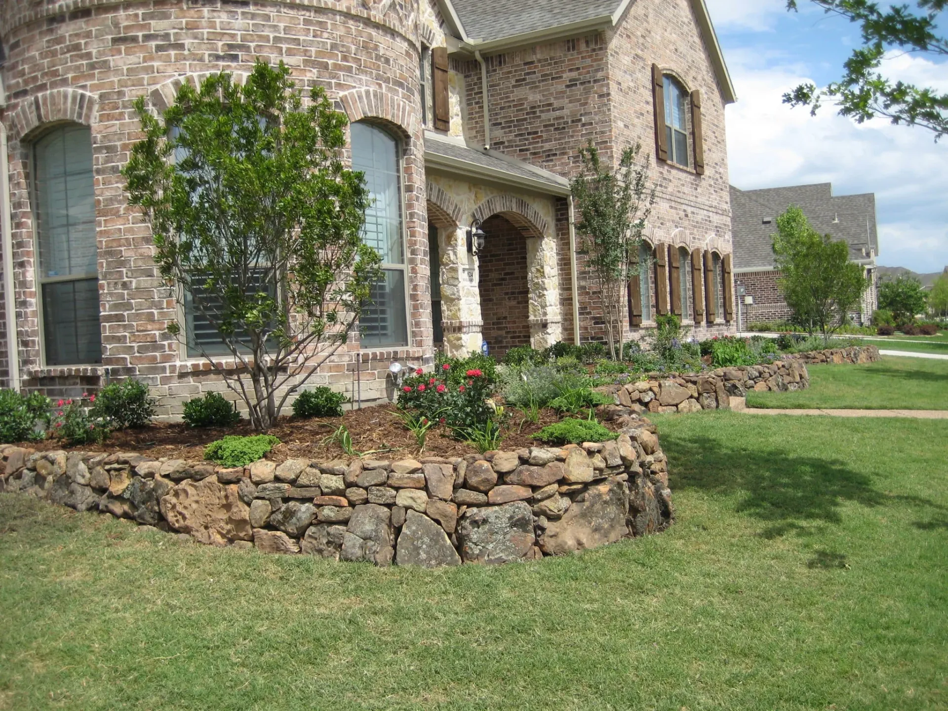 Front & Backyard Landscape — image 8