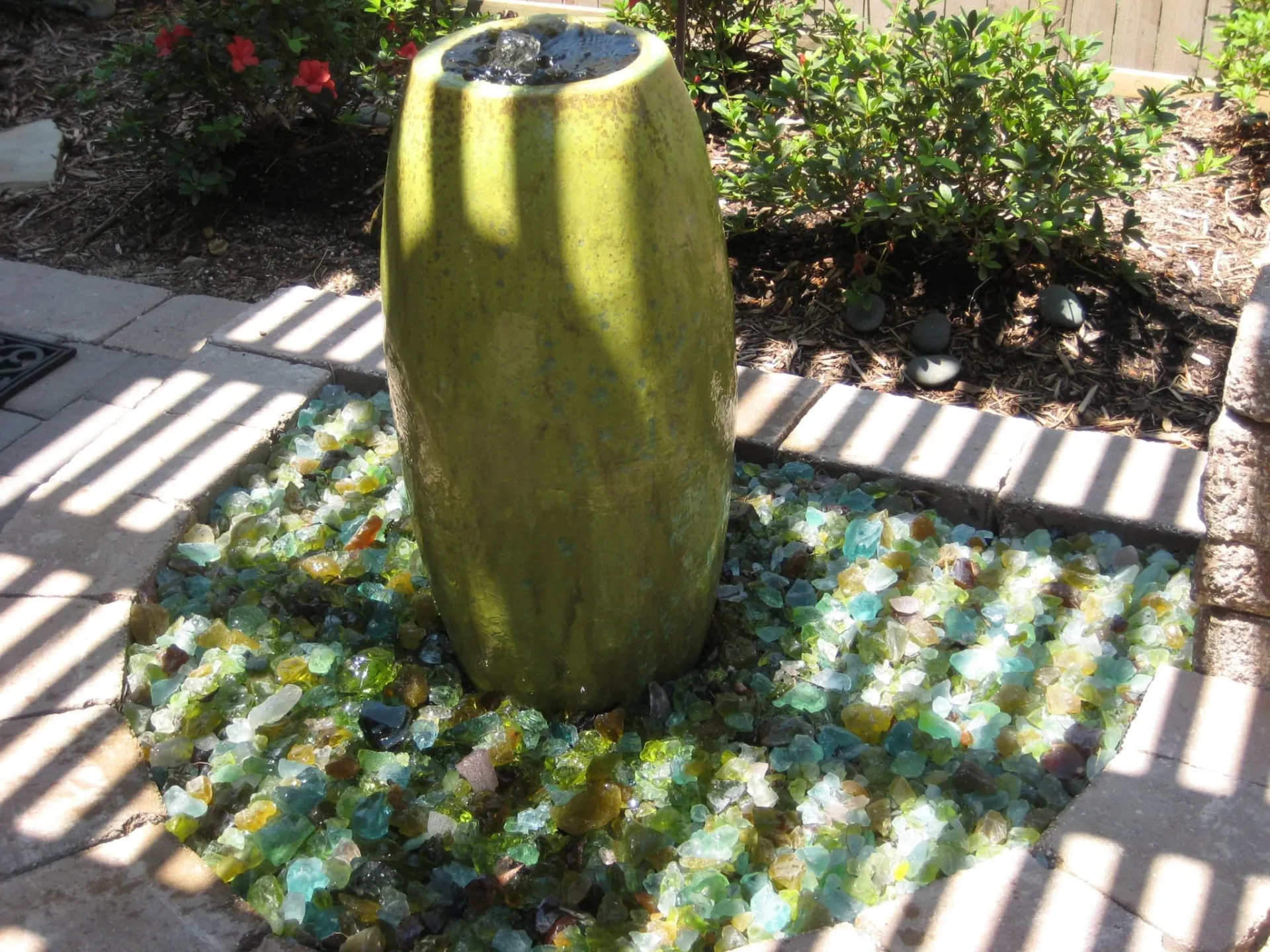 Paver Patio Wall & Fountain — image 6