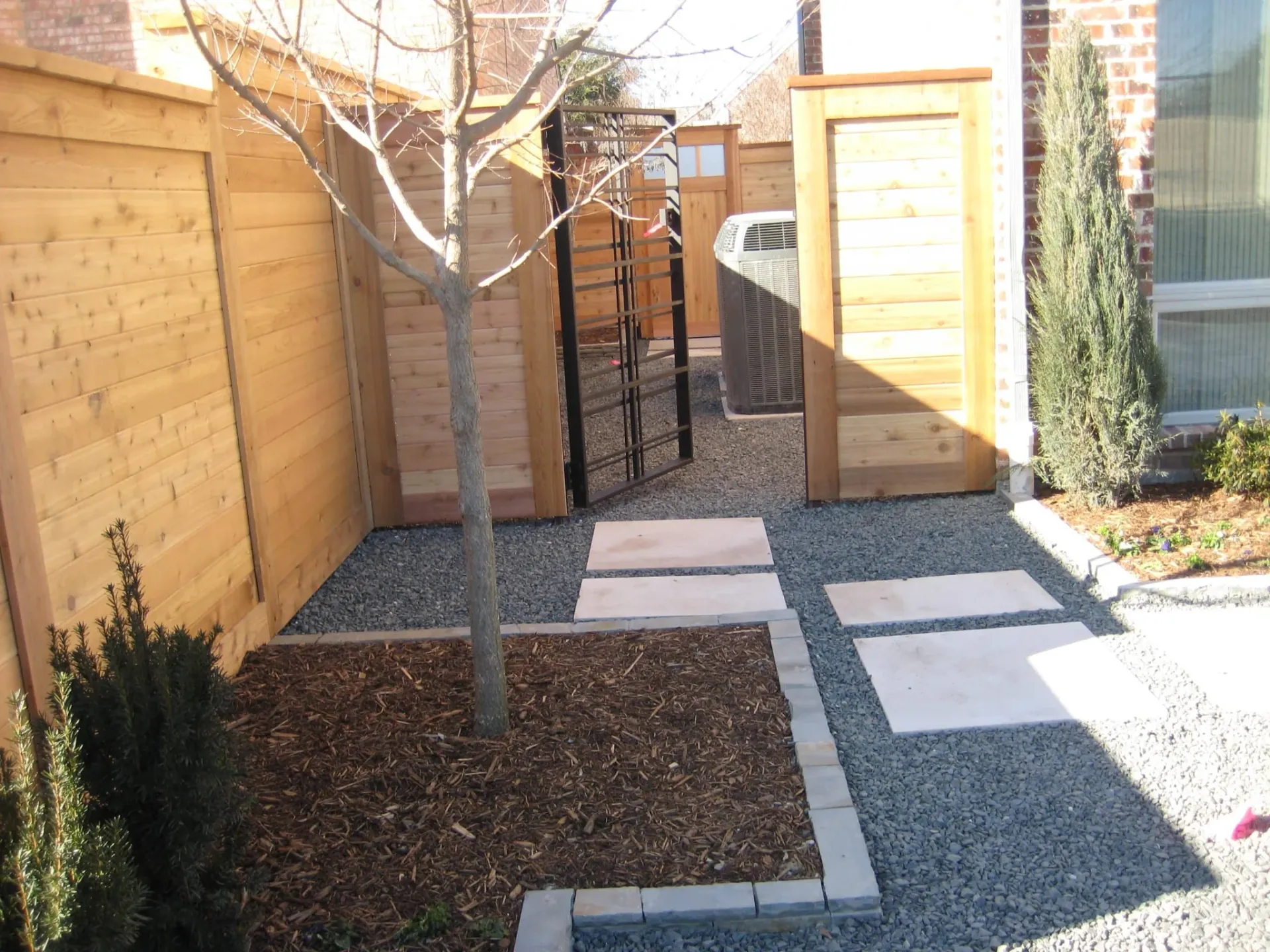 Courtyard Landscape — image 4
