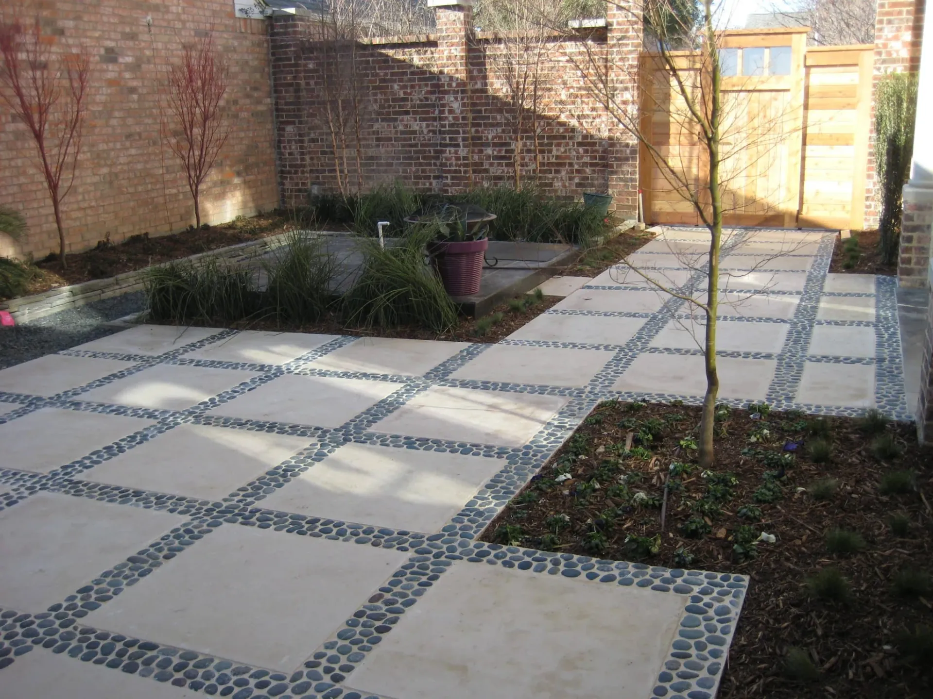 Courtyard Landscape — image 10