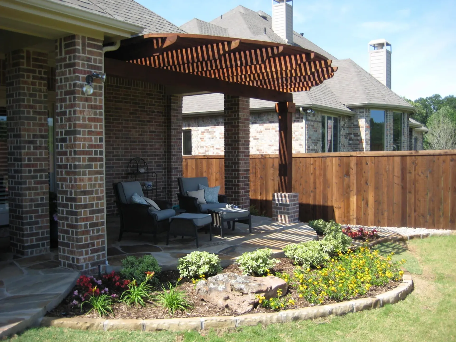 Backyard Patio Landscape — image 7