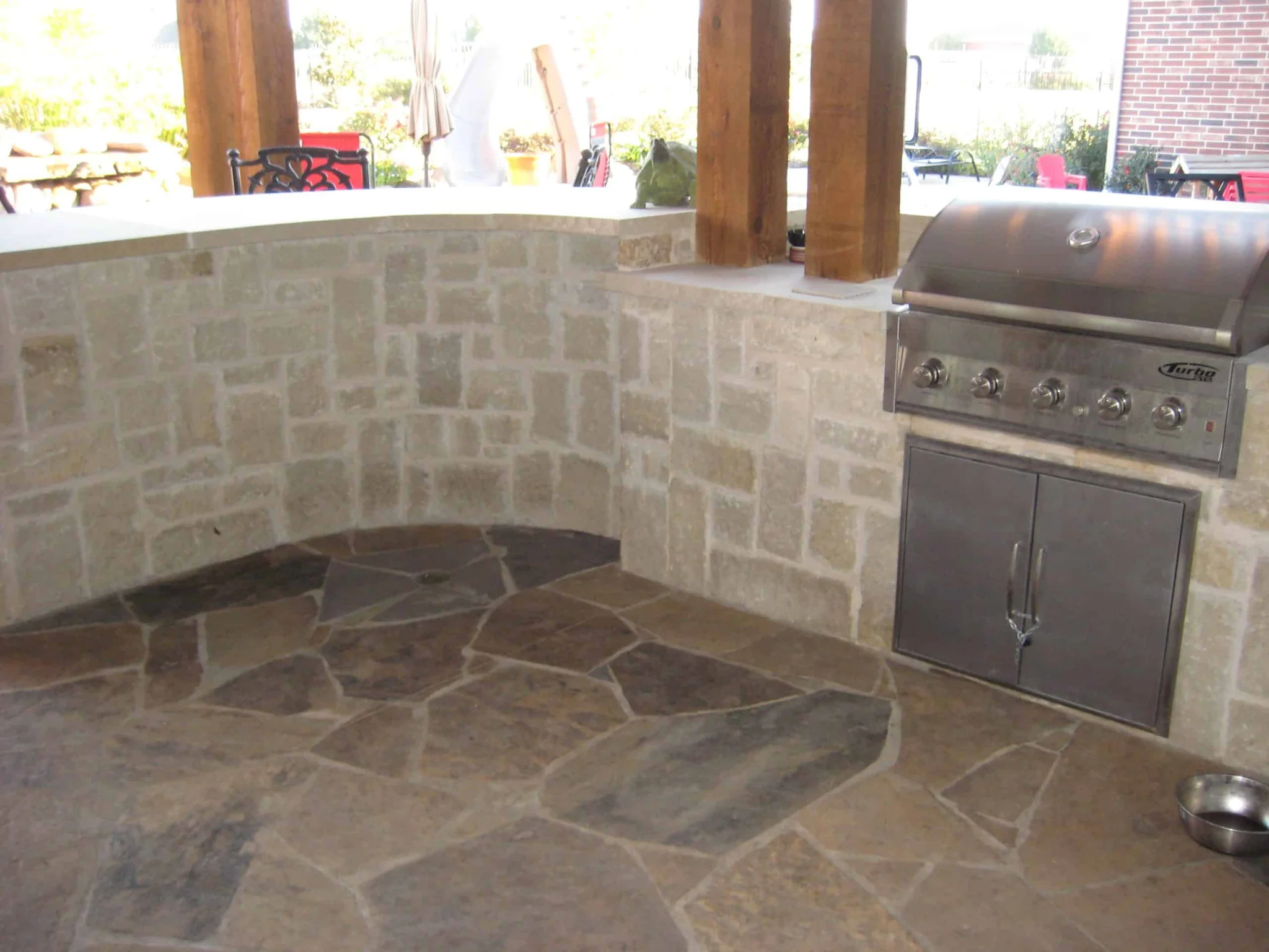 Outdoor Kitchen & Pergola — image 6