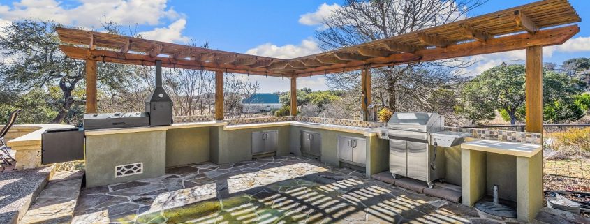Maximizing Your Outdoor Space in Dallas: The Ultimate Guide to Custom Patios and Outdoor Kitchens